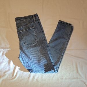 GAP DENIM Women's Blue Jeans. Size 31